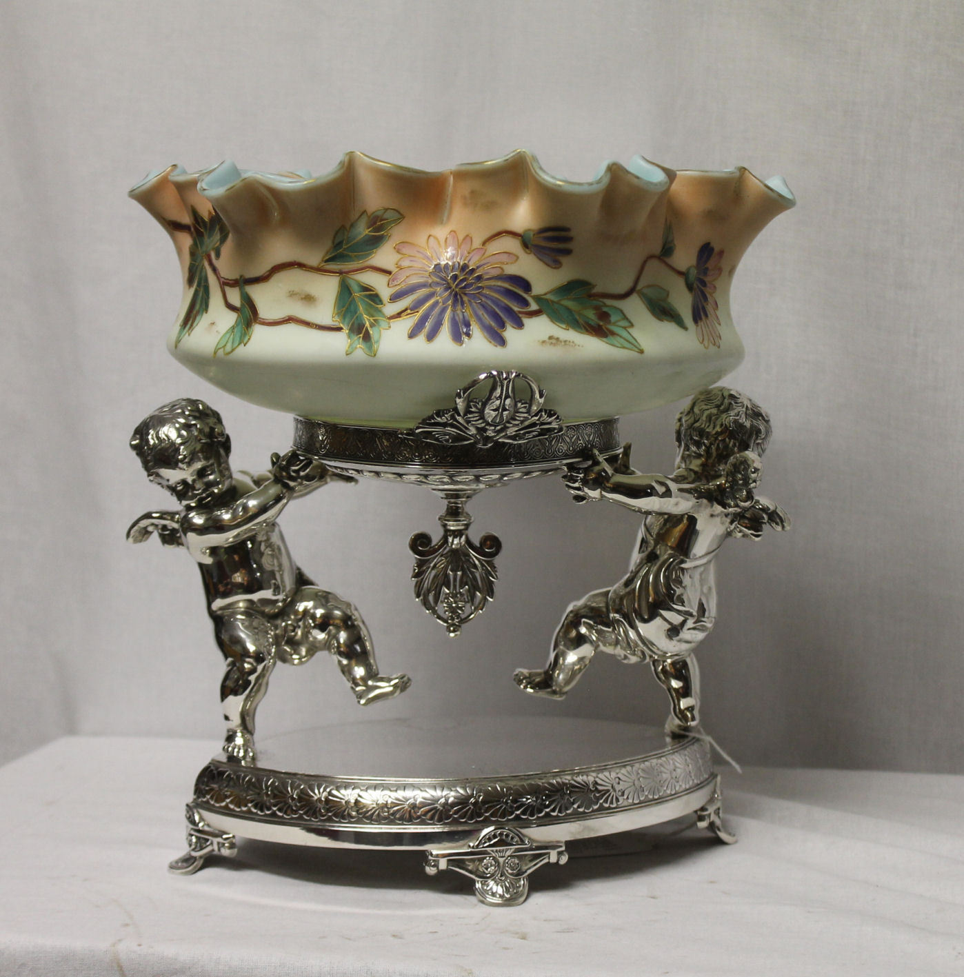 Antique Brides Basket with large Cherub base – Fancy Art Glass