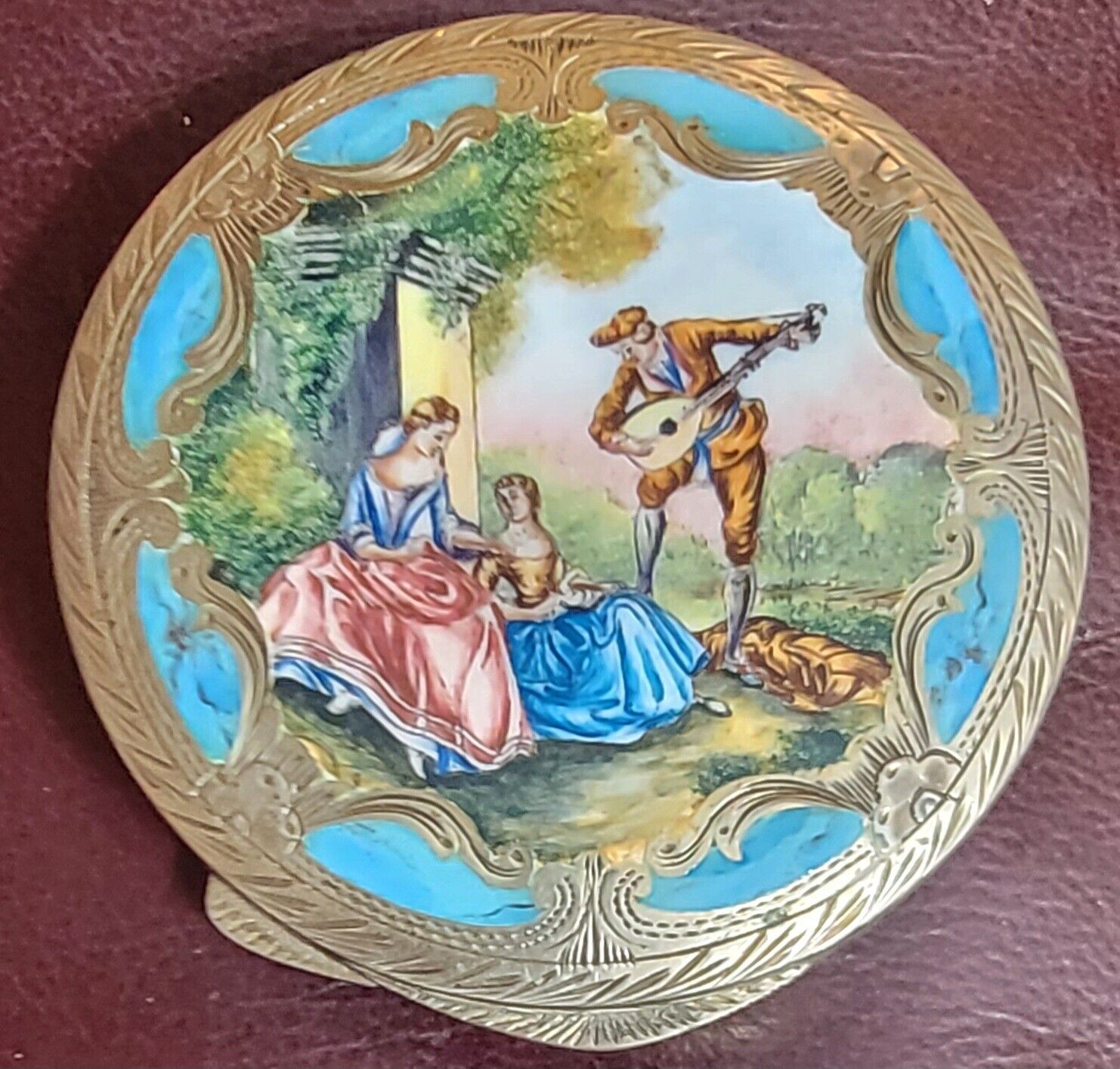 Vintage Compact Romantic Scene Continental .800 Silver & Hand Painted Enamel.