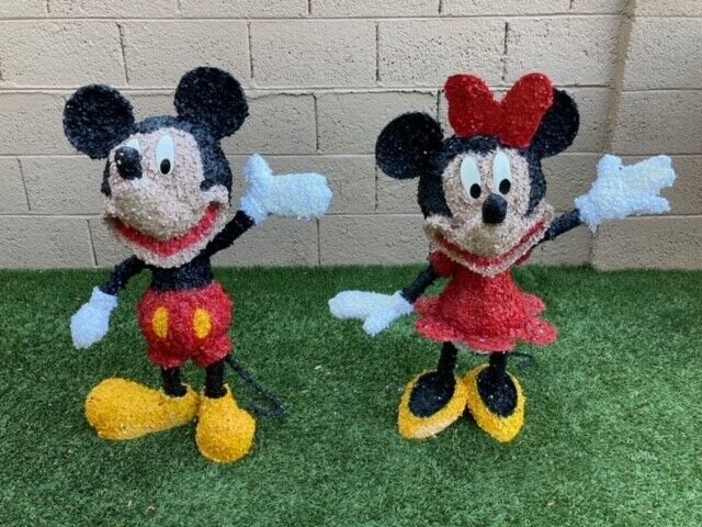 Disney Mickey & Minnie Full Color Outdoor Topiary Sculptures. Set of Two. NEW