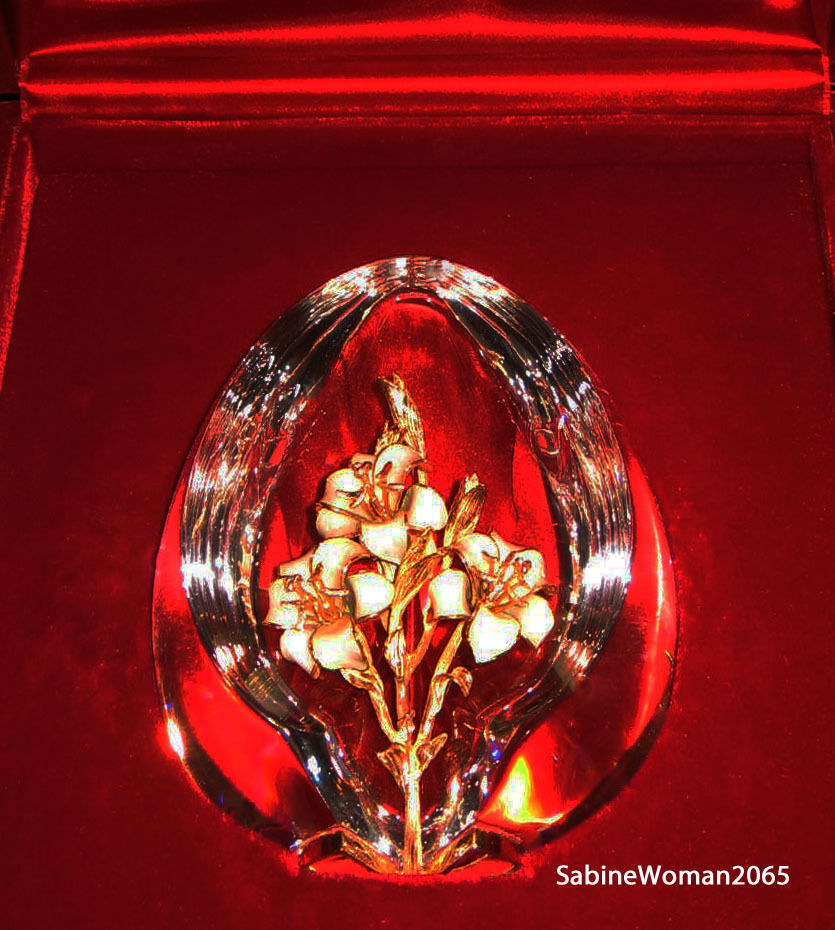 NEW in RED BOX STEUBEN glass EGG 18K GOLD Ornament faberge gem heart Spring art