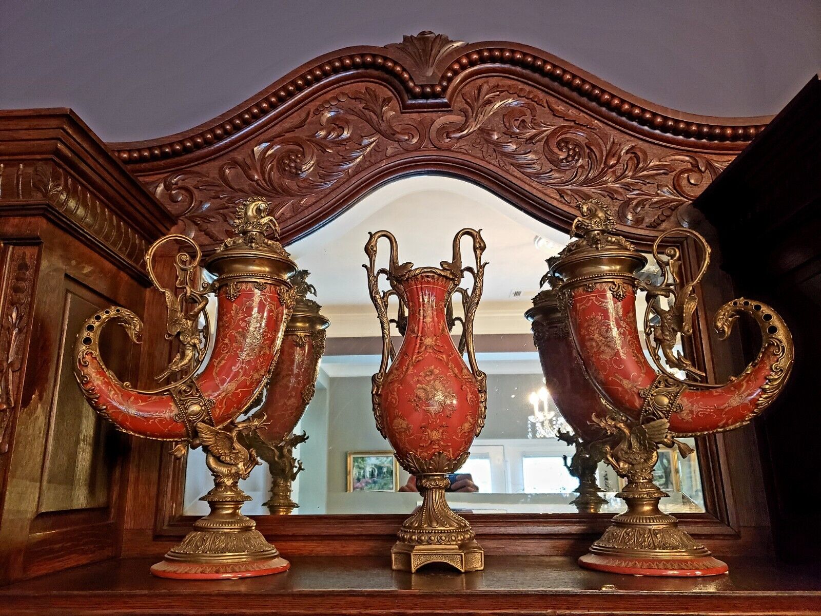 Set of 3 - Mark Roberts design and creation - Unique Cornucopia's and vase