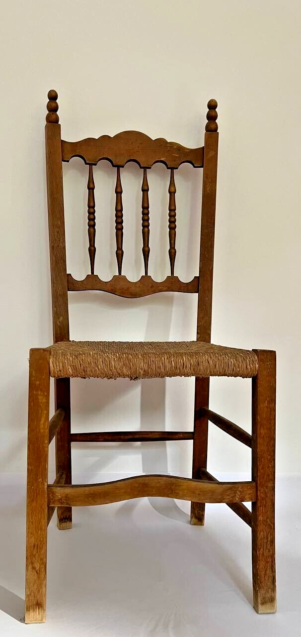 Chair belonged to the first President of the United States - George Washington