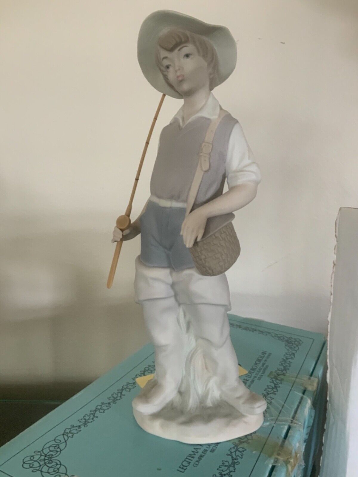 Lladro Nino Pescador Fisher Boy Going Fishing w/Fishing Rod Figurine 4809 w/box,