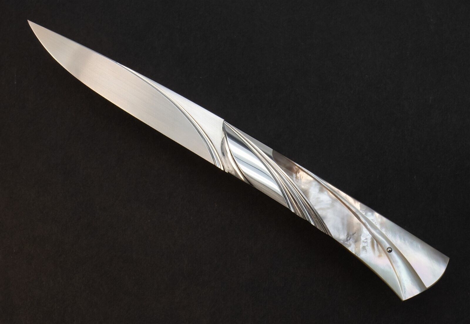 Wolfgang Loerchner Art Knife Handmade Blacklip Mother of Pearl Shell Wing Dagger