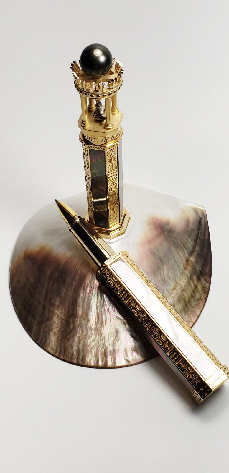 S.T. Dupont King of Pearl by Philippe Tournaire Limited Edition R/Ball 30 made