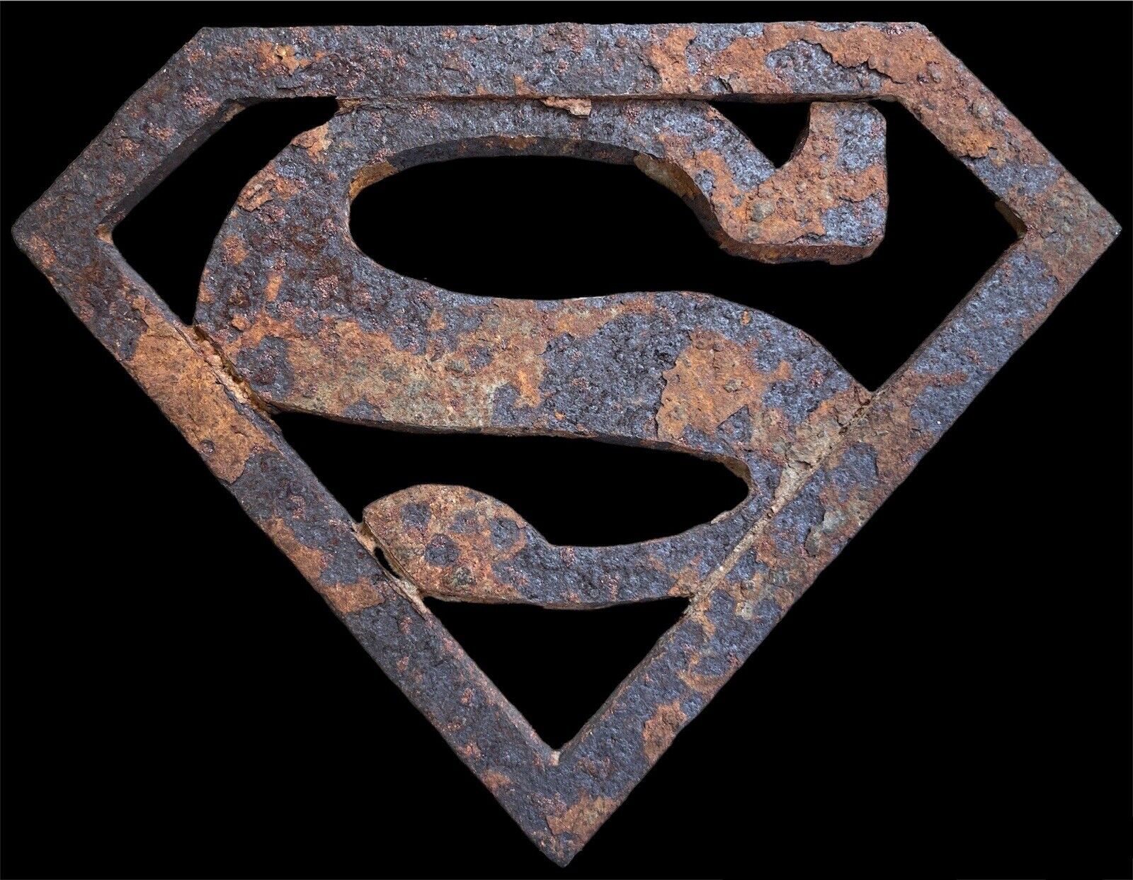 DC Comics VINTAGE SUPERMAN “S” Symbol 1940s-60s FOUND IN OHIO INCREDIBLE