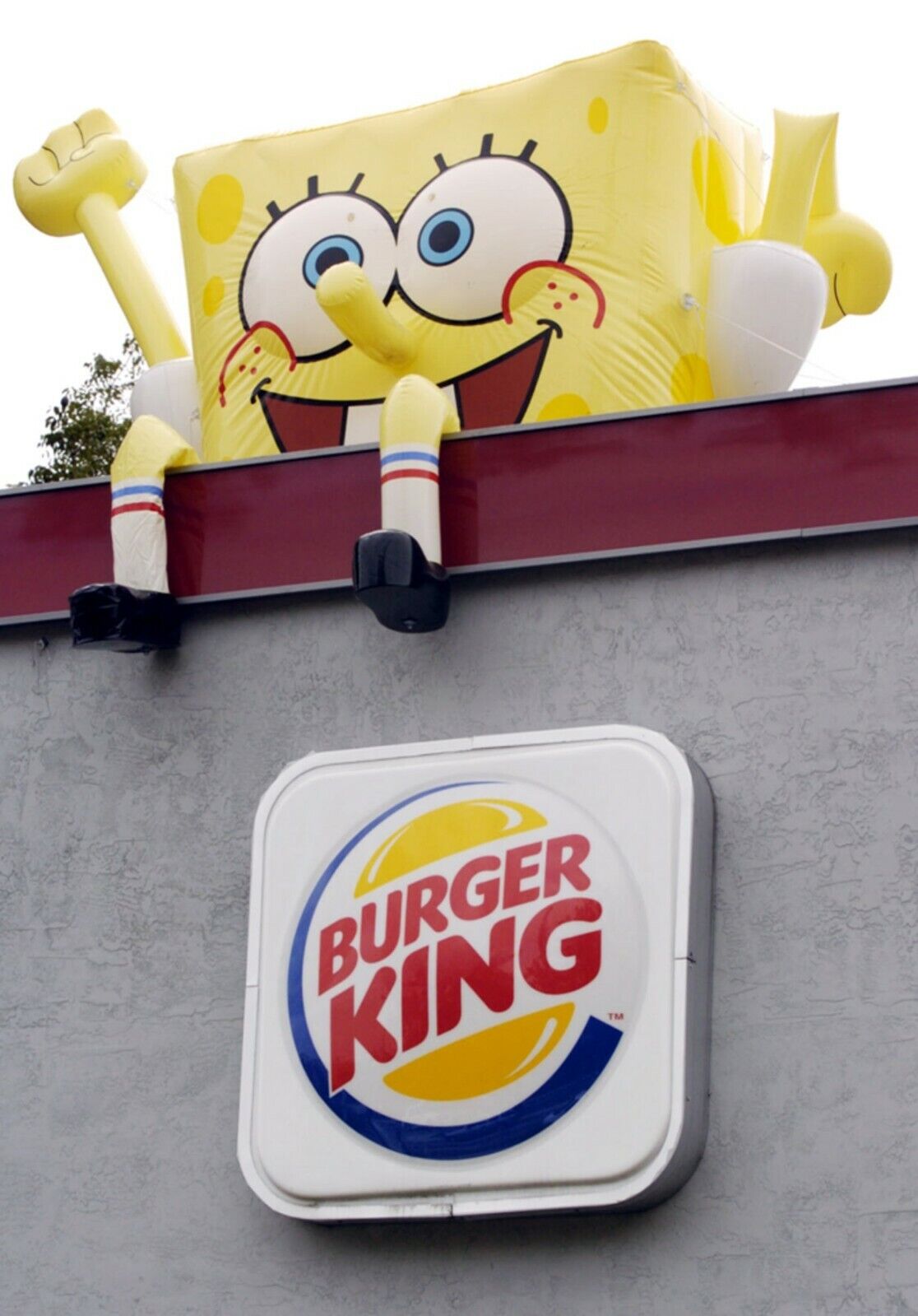 EXTREMELY RARE  Spongebob Squarepants 2004 Burger King 9' Rooftop Inflatable 