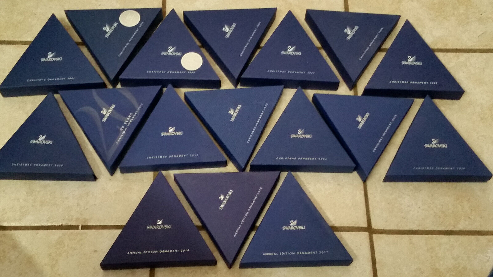 17 Swarovski Crystal Snowflake Ornament lot (2003-2019) mint condition boxes