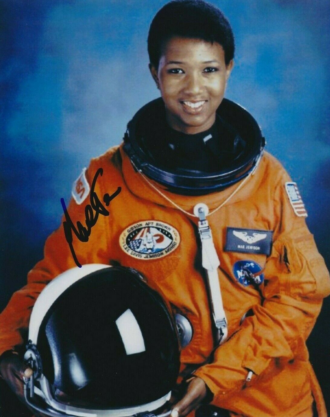 MAE JEMISON SIGNED PHOTO 8X10 COLOR LEGENDARY 1ST AFRICAN AMERICAN WOMAN SPACE