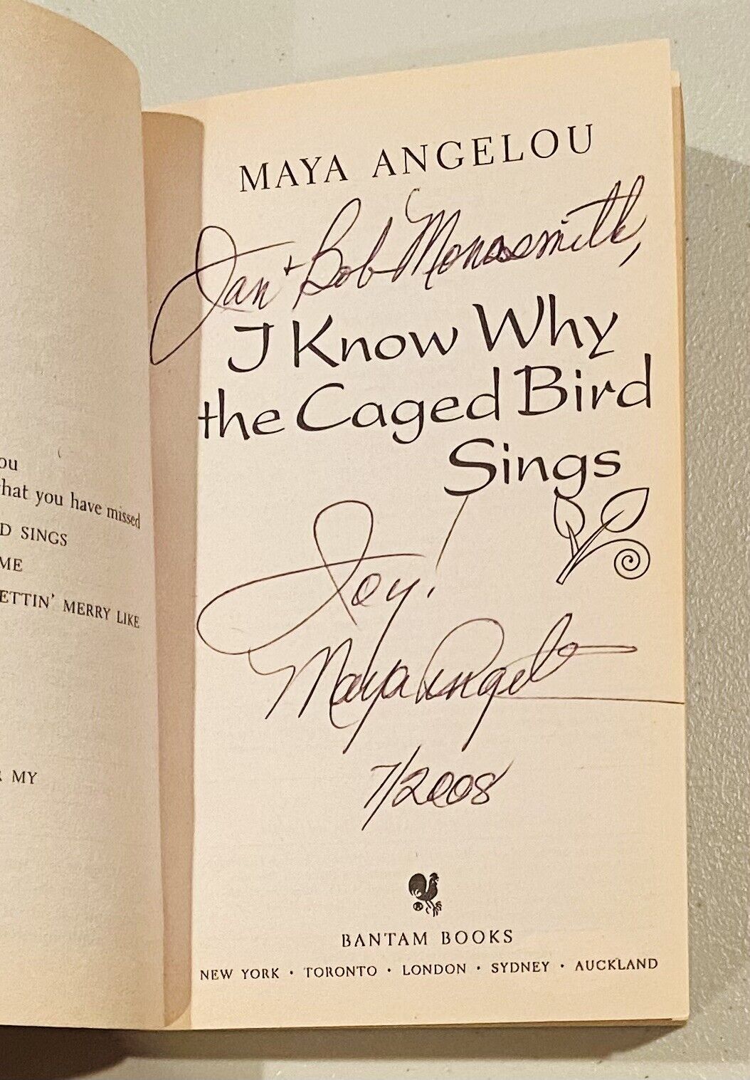 Maya Angelou Signed Autographed SC Book JSA “I Know Why The Caged Bird Sings”