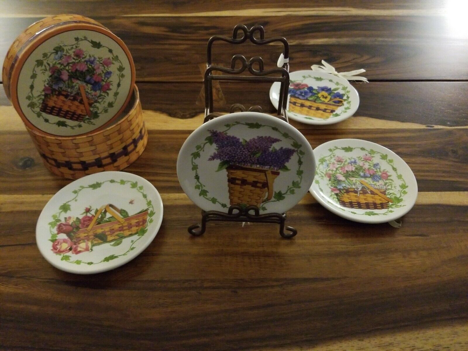 SUPER RARE & hard to find Longaberger Mini May Series Floral Plates Bonnie Rack
