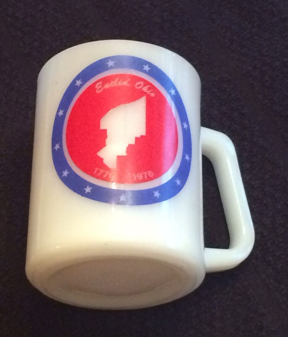 Vintage Federal Milk Glass Euclid Ohio 1776-1976 Bicentennial Commemorative Mug
