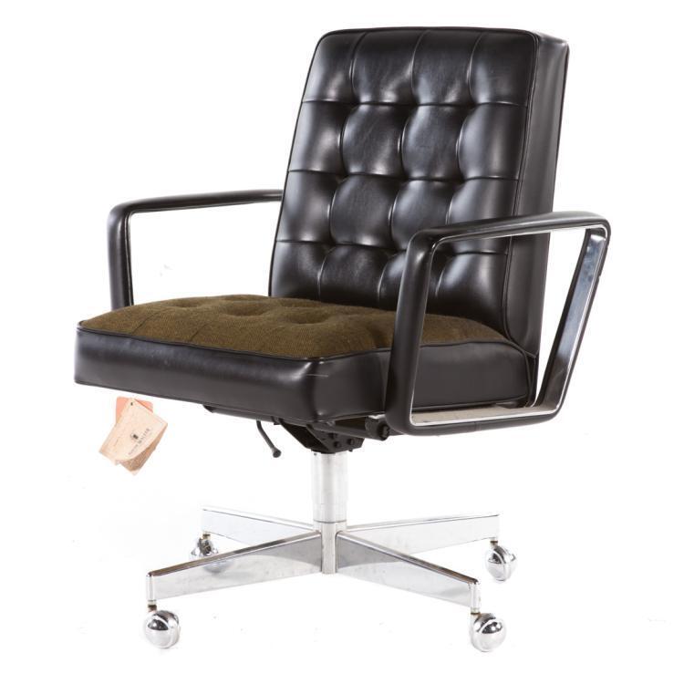 Shaw-Walker Mid-Century upholstered desk chair Lot 1105