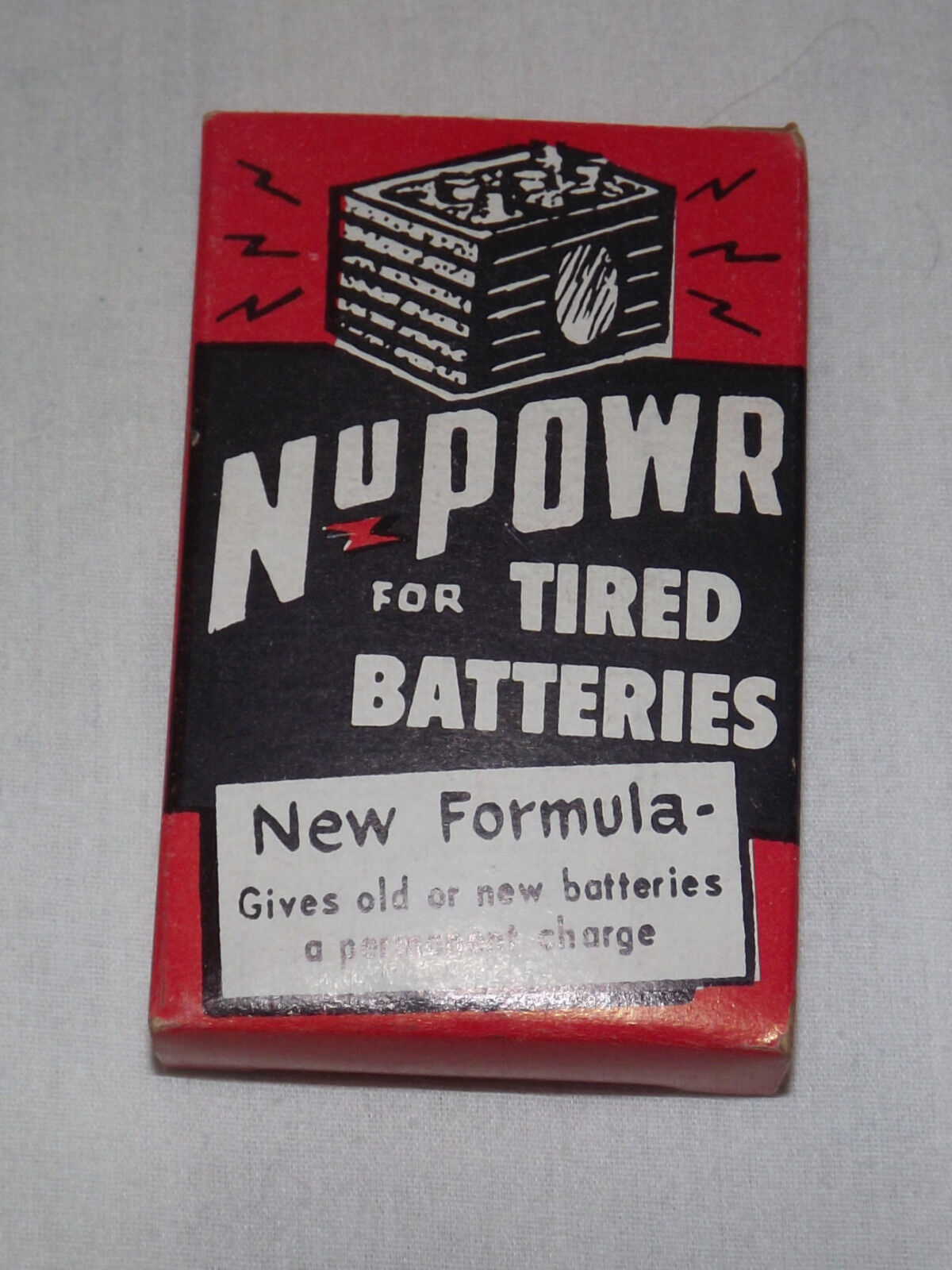 VINTAGE 1950-60S CAR AUTO NU POWR FOR TIRED  6 & 12 VOLT BATTERIES IN BOX