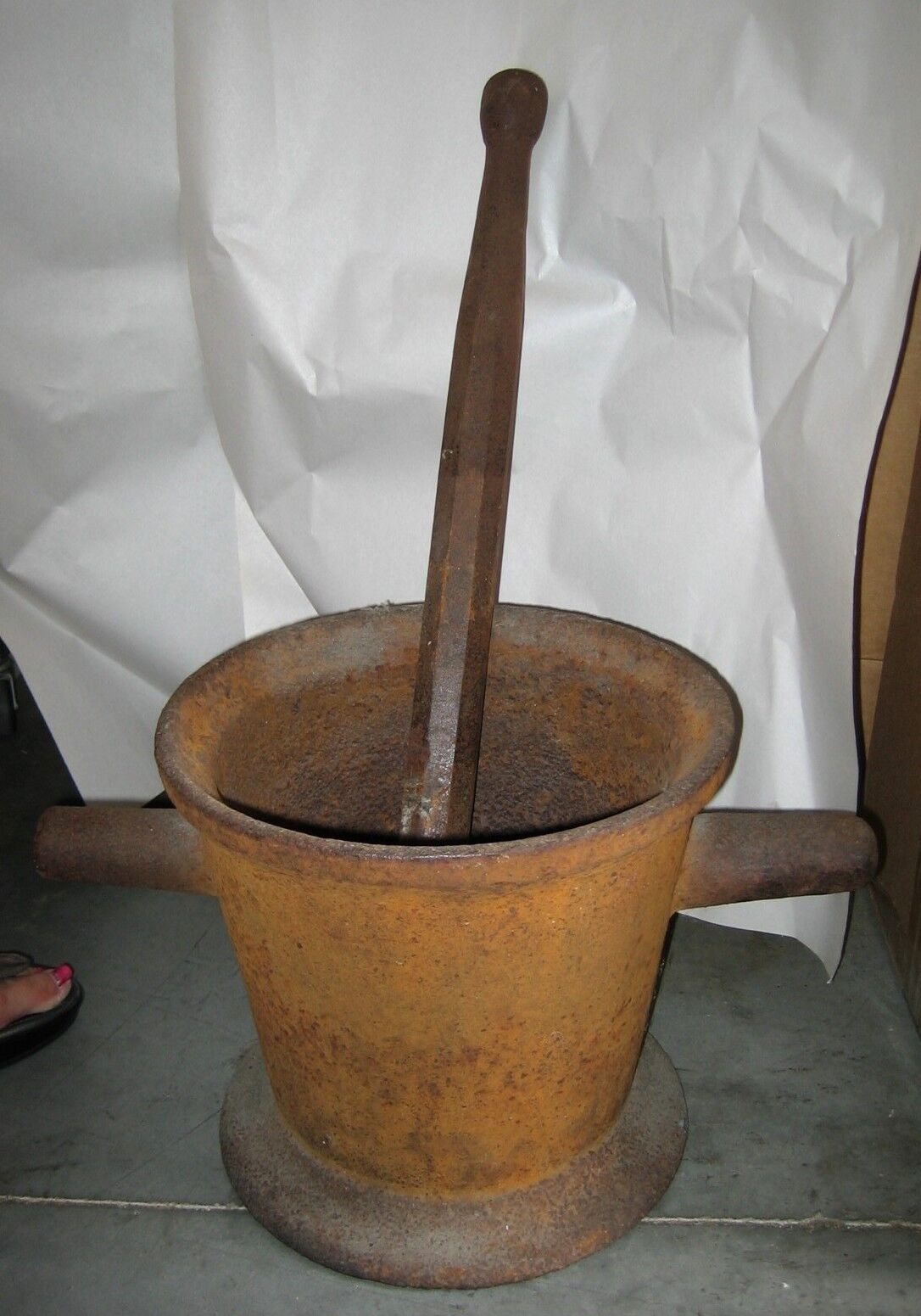 Antique VERY LARGE CAST IRON MORTAR & PESTLE w/ handles-HEAVY Rare Urn Primitive