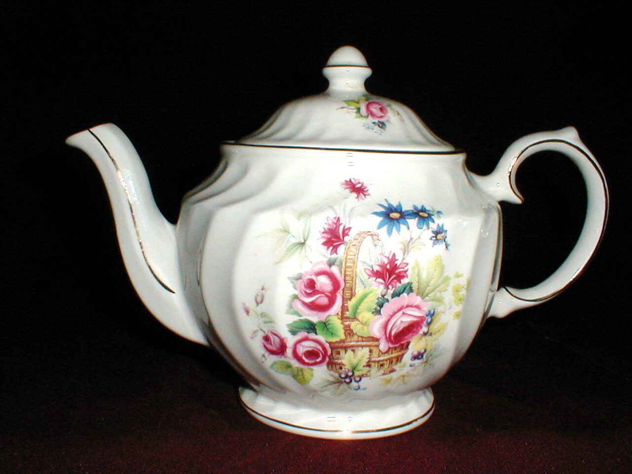 Sadler Floral English Swirl FLOWER BASKET Windsor Teapot