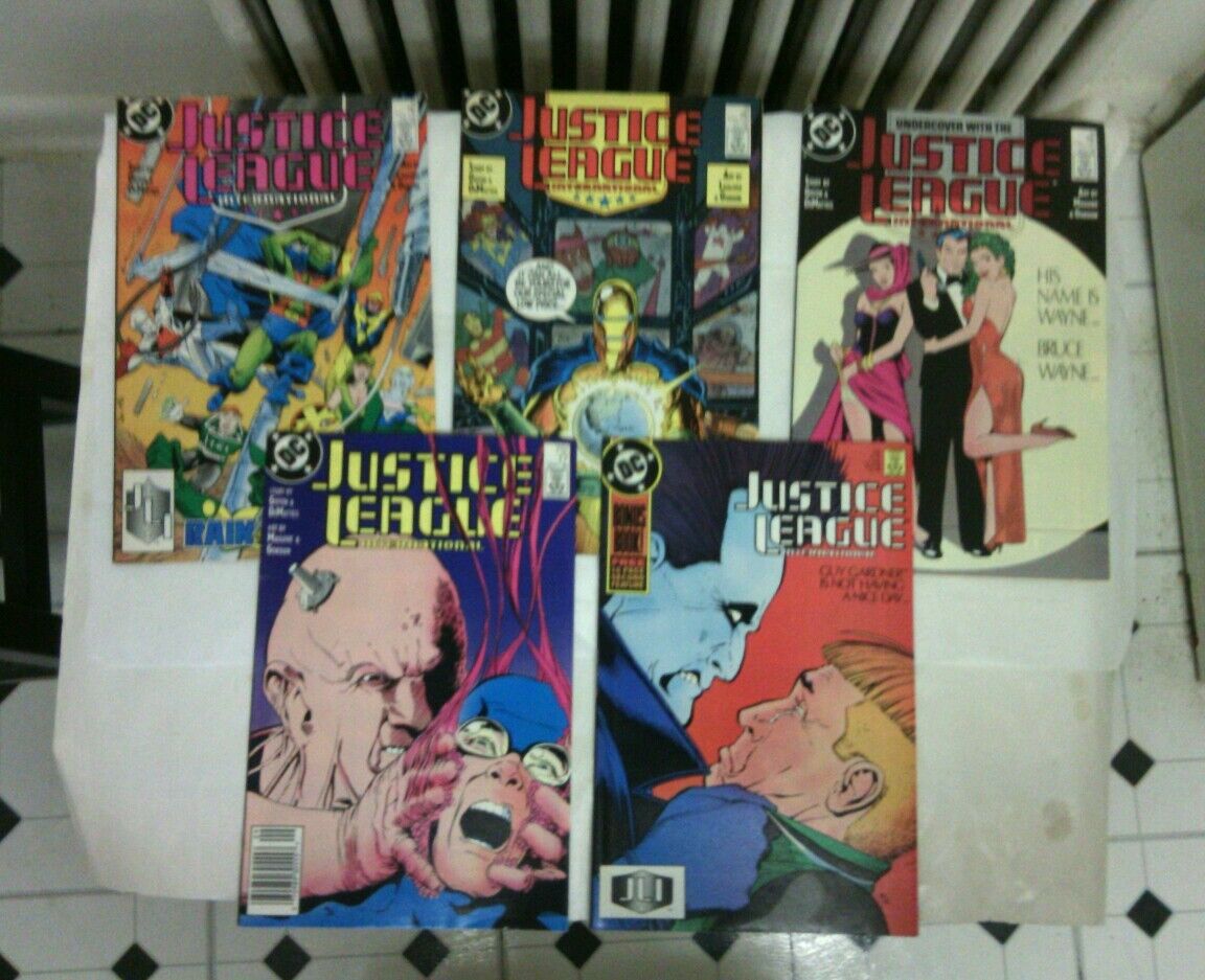 Justice League International comic book lot 2 issues #14 -18