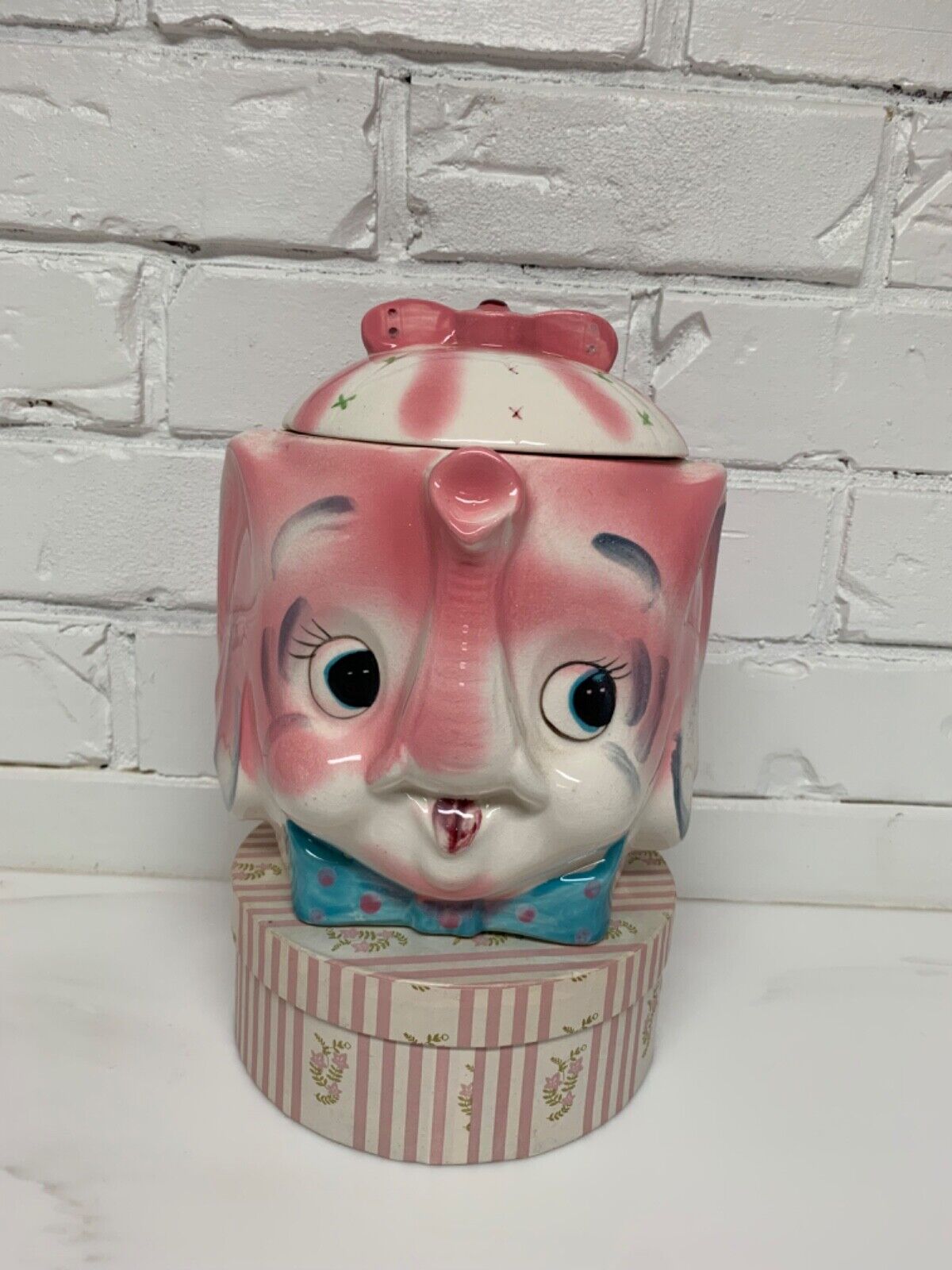 vintage ceramic rare pink elephant anthropomorphic cookie jar ESD like PY Japan