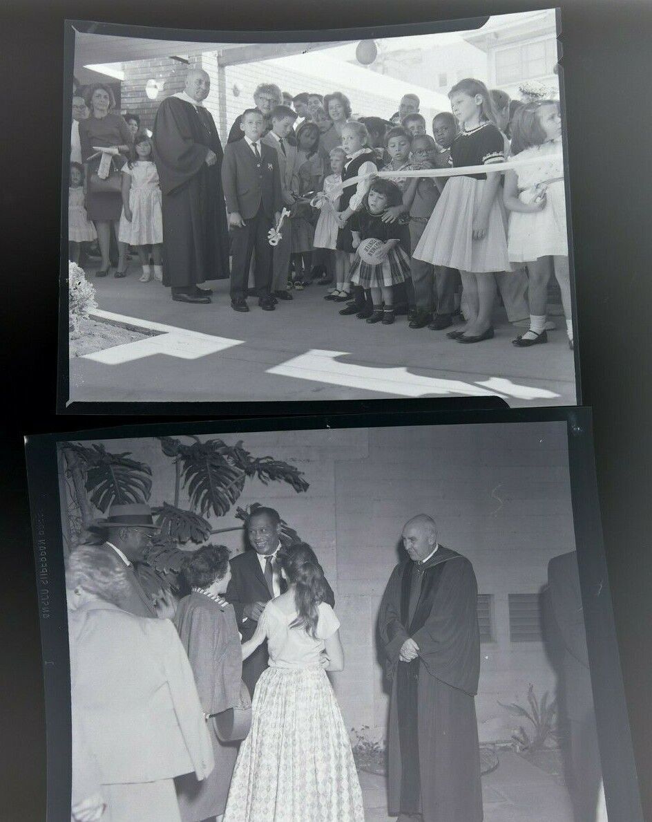 2 c.1950 Paul Robeson Los Angeles CA 1st Unitarian Black History Photo Negatives