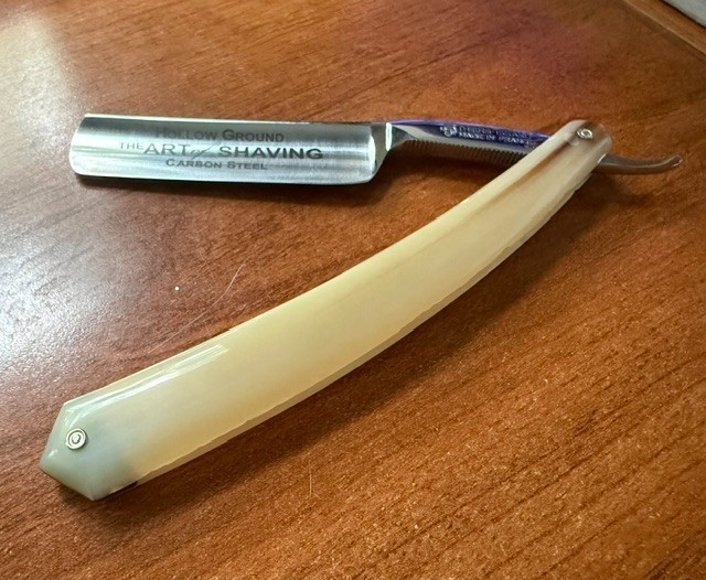 Thiers-Issard Taos Straight Razor 5/8 Carbon Blond Horn Hollow Ground~*READ* Thiers-Issard Taos Straight Razor 5/8 Carbon Blond Horn Hollow Ground~*READ*