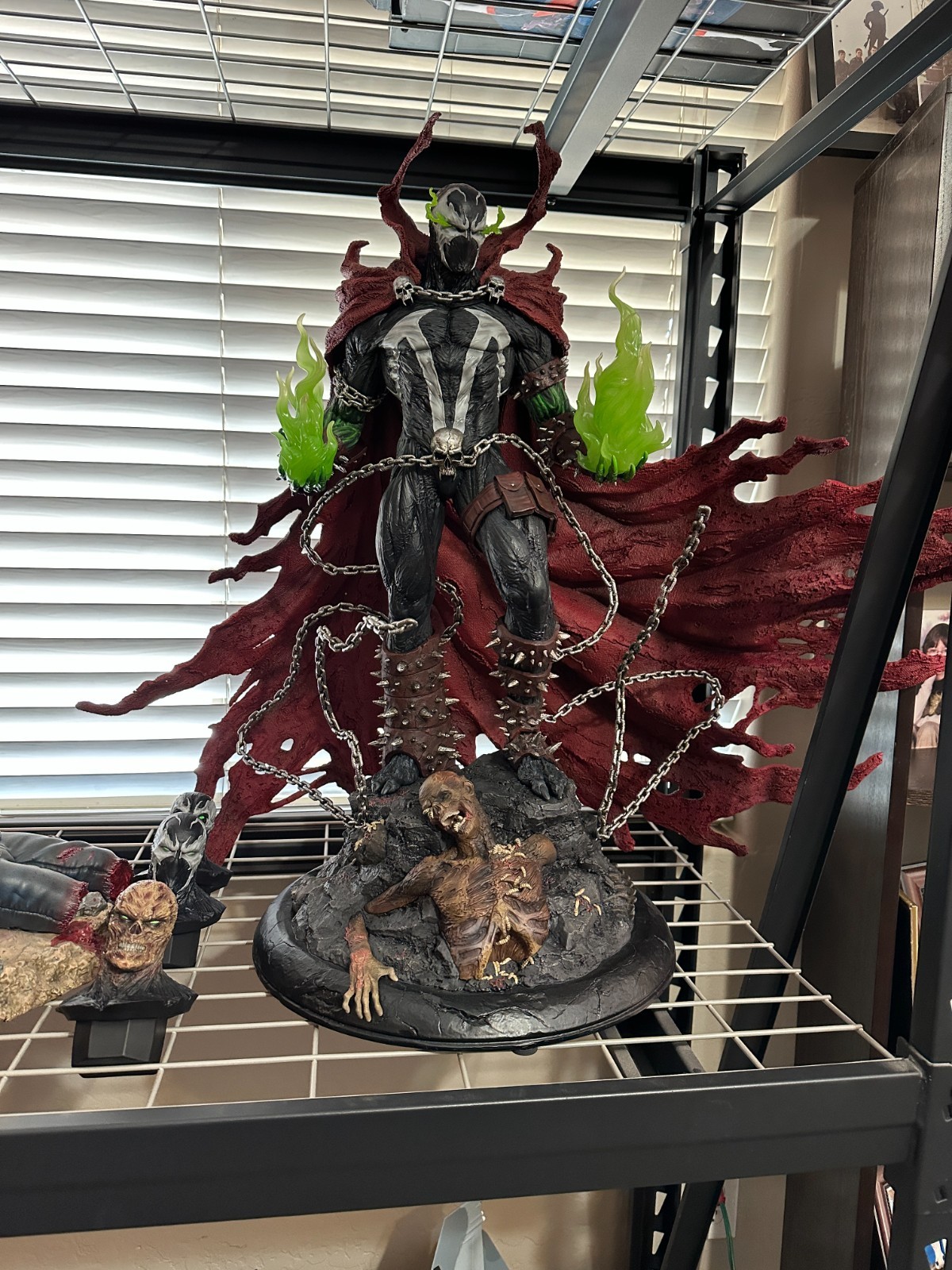 Custom 1/4 SPAWN Hell's General w/ Switch Out Hands And Portraits 29 Inches Tall