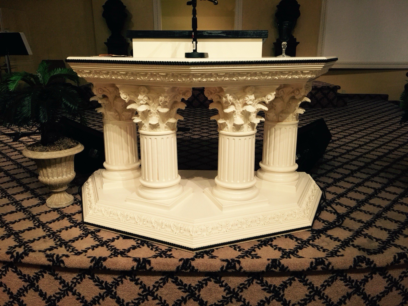Pulpit Custom Made Corinthian : Sturdy Excellent Cond ; Absolutely 1 Of A Kind Pulpit Custom Made Corinthian : Sturdy Excellent Cond ; Absolutely 1 Of A Kind