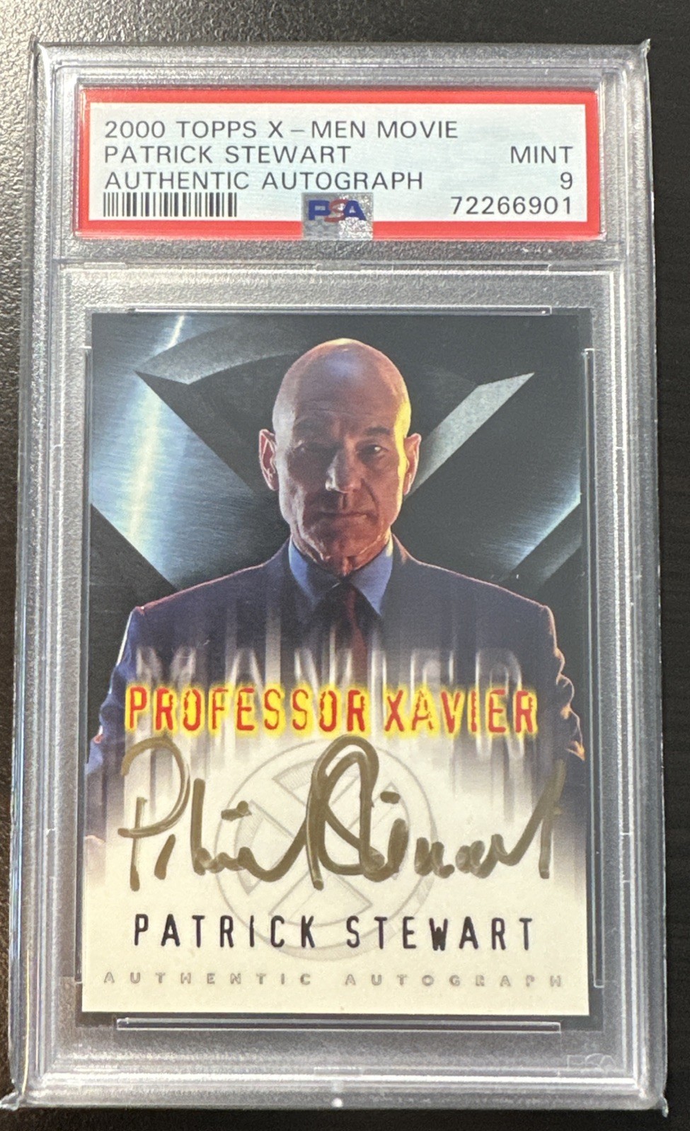 2000 Topps X-Men Movie Patrick Stewart Professor X Autograph on Card PSA 9 MINT 2000 Topps X-Men Movie Patrick Stewart Professor X Autograph on Card PSA 9 MINT