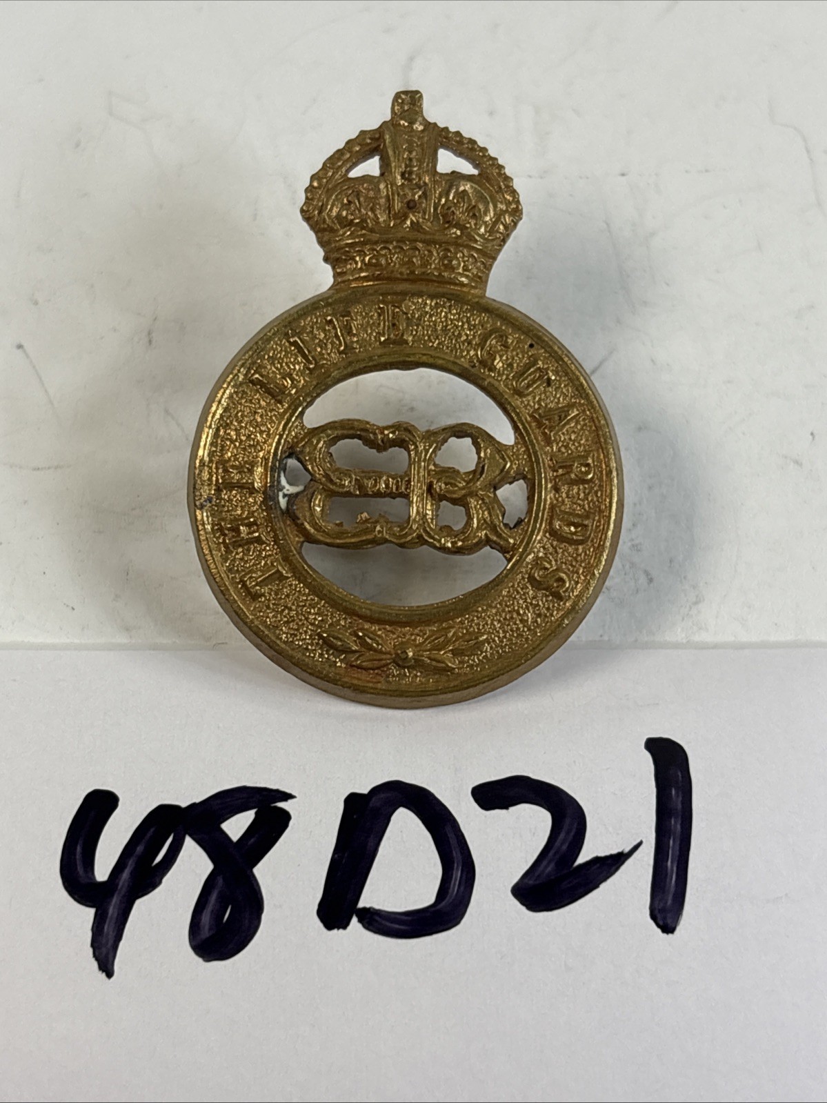 WW2 British The Life Guards Cap Badge Insignia EBVIII Edward Kings Crown 48D21 WW2 British The Life Guards Cap Badge Insignia EBVIII Edward Kings Crown 48D21