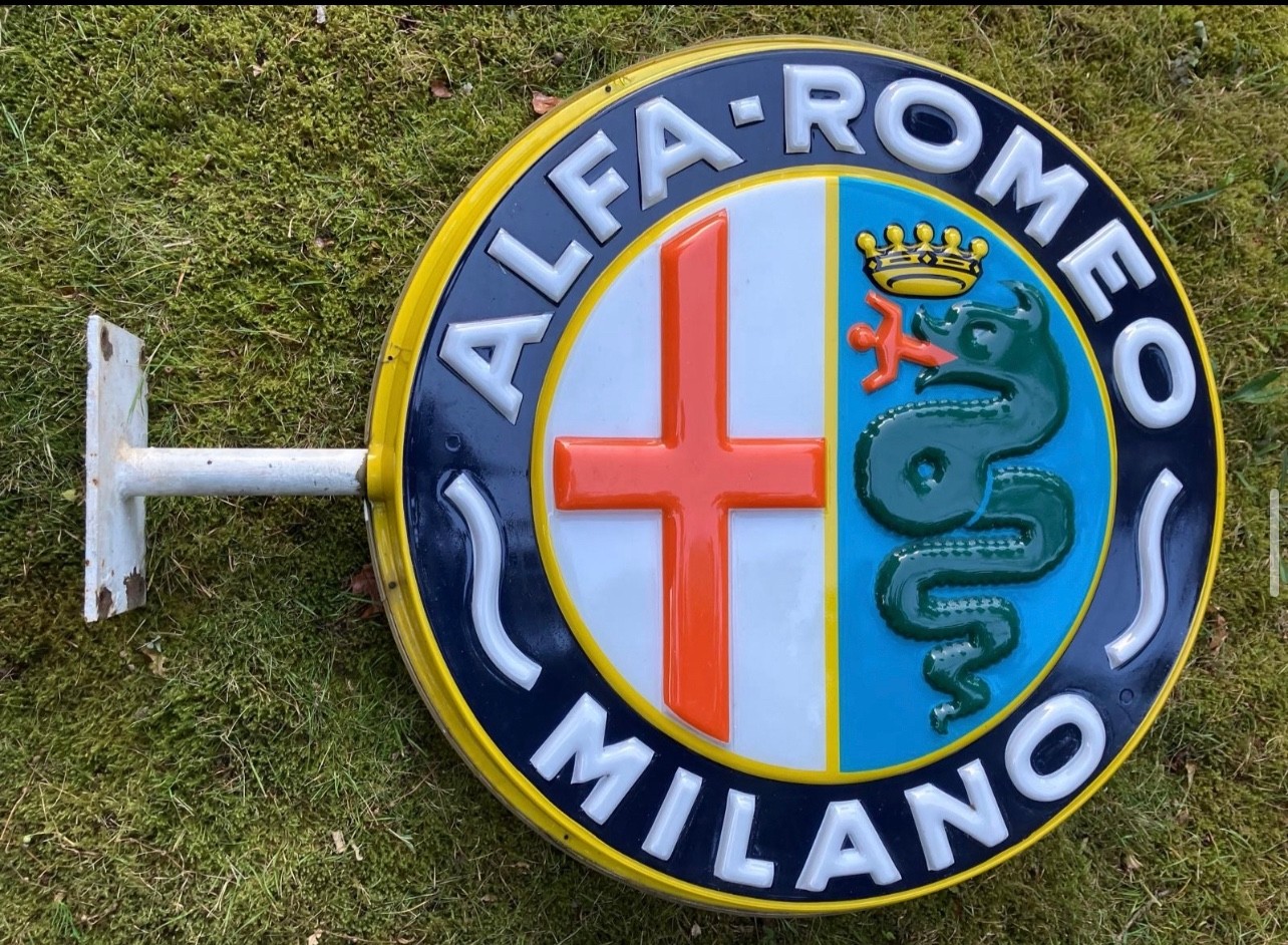 RARE 1960’s ALFA ROMEO MILANO ILLUMINATED DEALER SIGN GARAGE SHOWROOM RARE 1960’s ALFA ROMEO MILANO ILLUMINATED DEALER SIGN GARAGE SHOWROOM