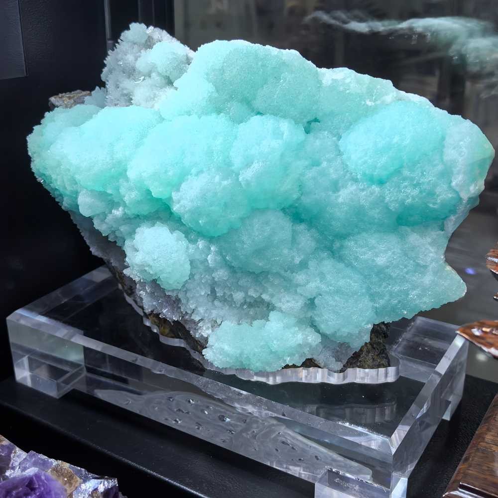 20LB Rare Natural Sodalite Mineral Specimens Crystal Quartz Healing + Stand 20LB Rare Natural Sodalite Mineral Specimens Crystal Quartz Healing + Stand