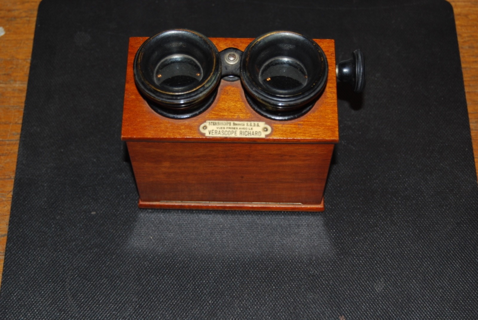 VERASCOPE RICHARD. 88 STEREOSCOPIC GLASS SLIDES 19th, EARLY 20th CENTURY RUSSIA. VERASCOPE RICHARD. 88 STEREOSCOPIC GLASS SLIDES 19th, EARLY 20th CENTURY RUSSIA.