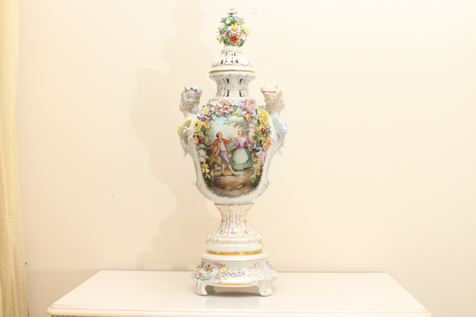 19th Century Carl Thieme Dresden porcelain vase 29 INCH - Very Impressive Piece 19th Century Carl Thieme Dresden porcelain vase 29 INCH - Very Impressive Piece