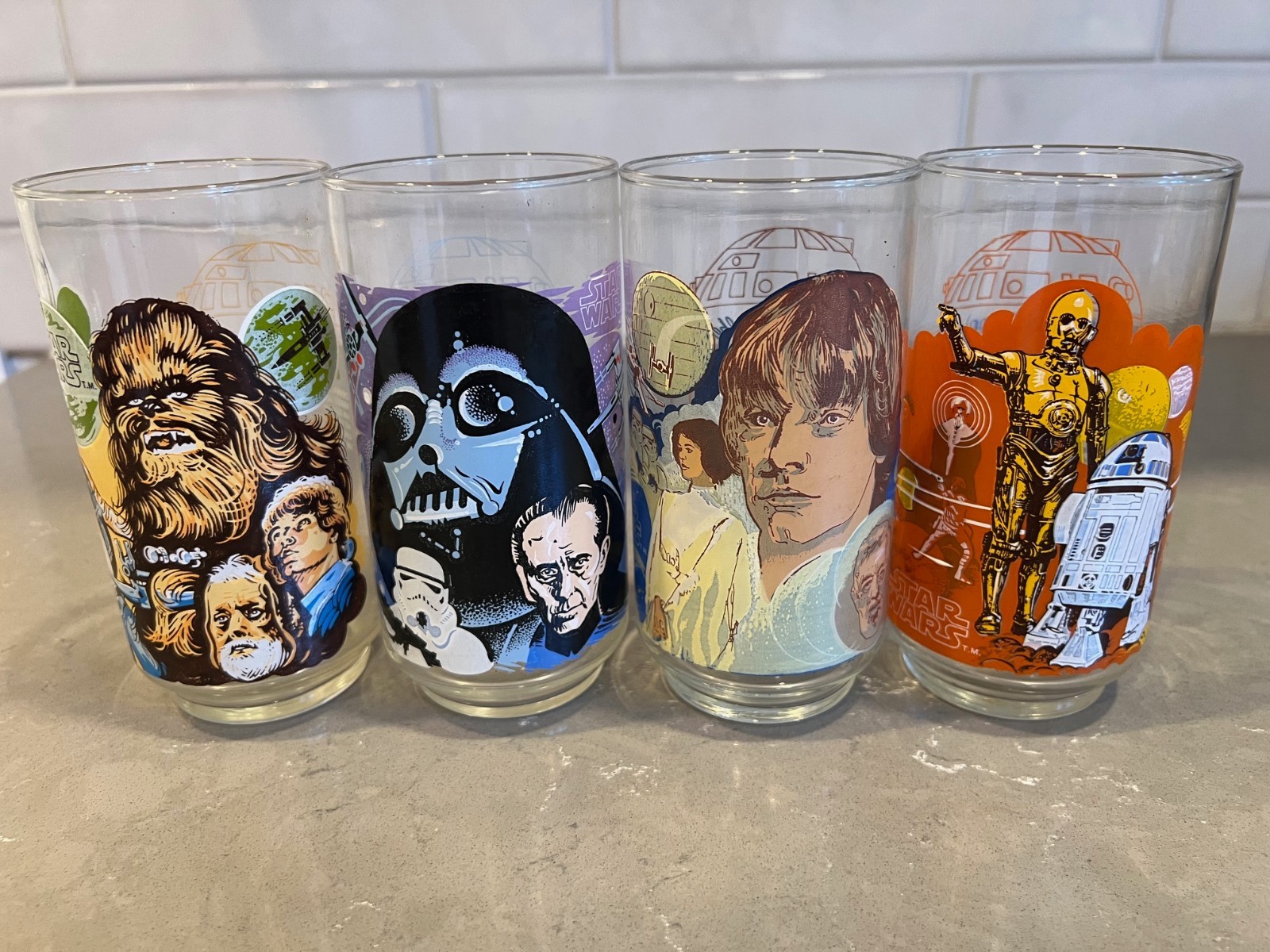 Vintage Star Wars COLLECTIBLE Burger King Glasses Set of 12 (1977, 1980, 1983) Vintage Star Wars COLLECTIBLE Burger King Glasses Set of 12 (1977, 1980, 1983)