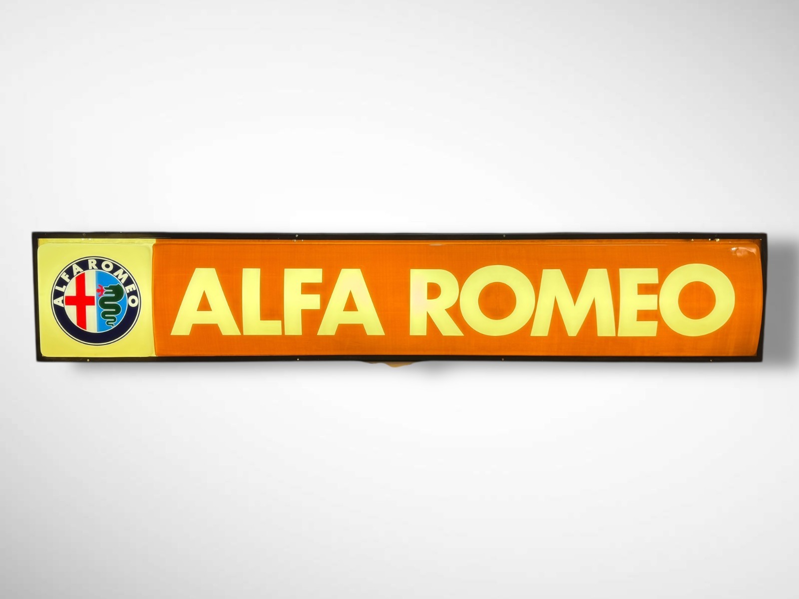 ALFA ROMEO Illuminated Dealer Sign 9ft Authentic Vintage 1970s Mint Neon ALFA ROMEO Illuminated Dealer Sign 9ft Authentic Vintage 1970s Mint Neon