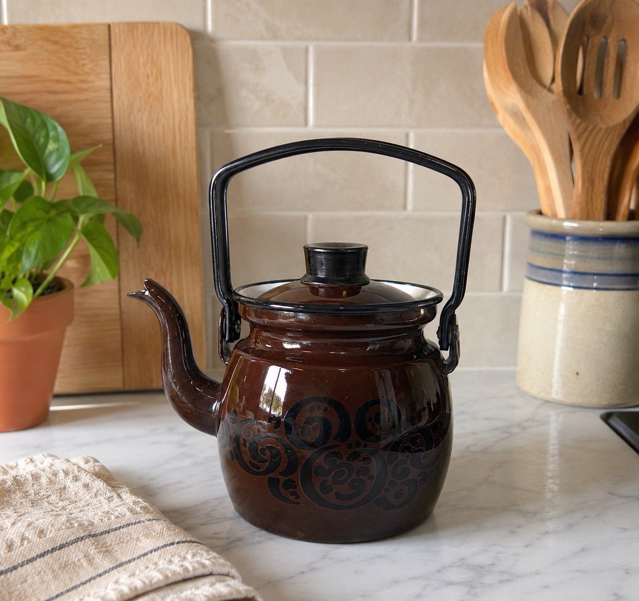 VTG GREEN Enamel Primavera Finel Arabia Teapot Kettle 0.6L Kaj Franck FINLAND VTG GREEN Enamel Primavera Finel Arabia Teapot Kettle 0.6L Kaj Franck FINLAND