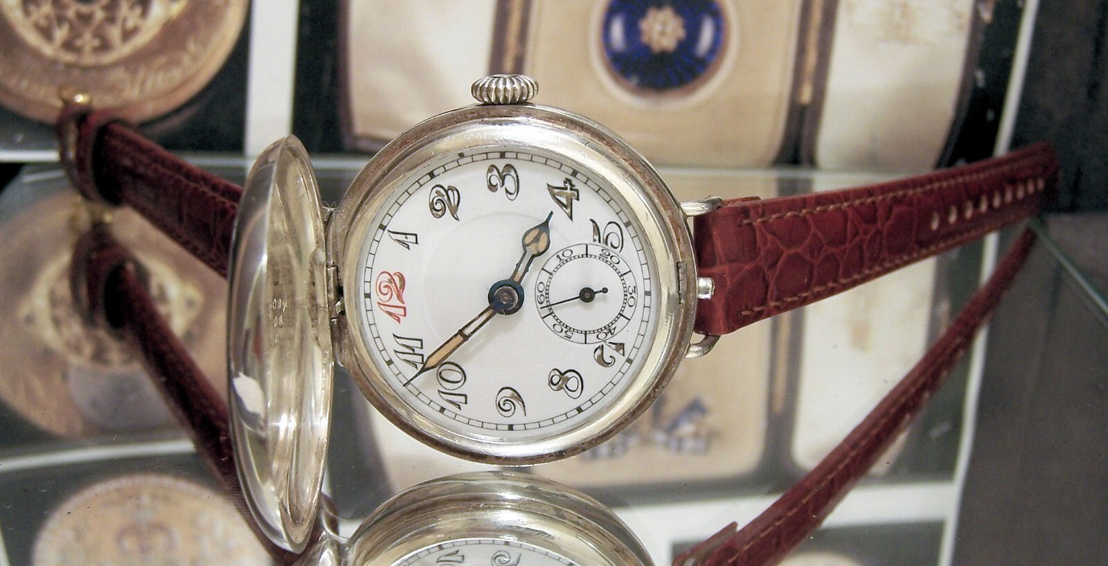 ANTIQUE WW1 1915 OFFICER MILITARY SILVER TRENCH WATCH + MEDALS PAPERS BINOCULARS ANTIQUE WW1 1915 OFFICER MILITARY SILVER TRENCH WATCH + MEDALS PAPERS BINOCULARS