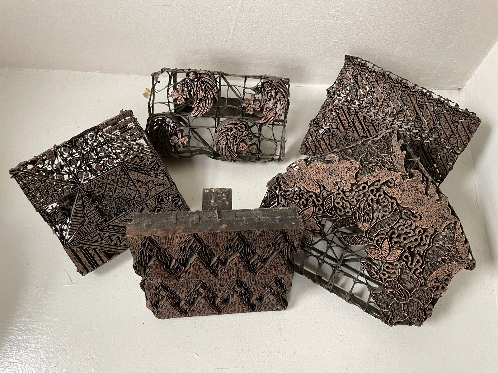 5 Vintage Indonesian Copper Metal Batik Printing Stamp Tjap Cap Chop Blocks 5 Vintage Indonesian Copper Metal Batik Printing Stamp Tjap Cap Chop Blocks