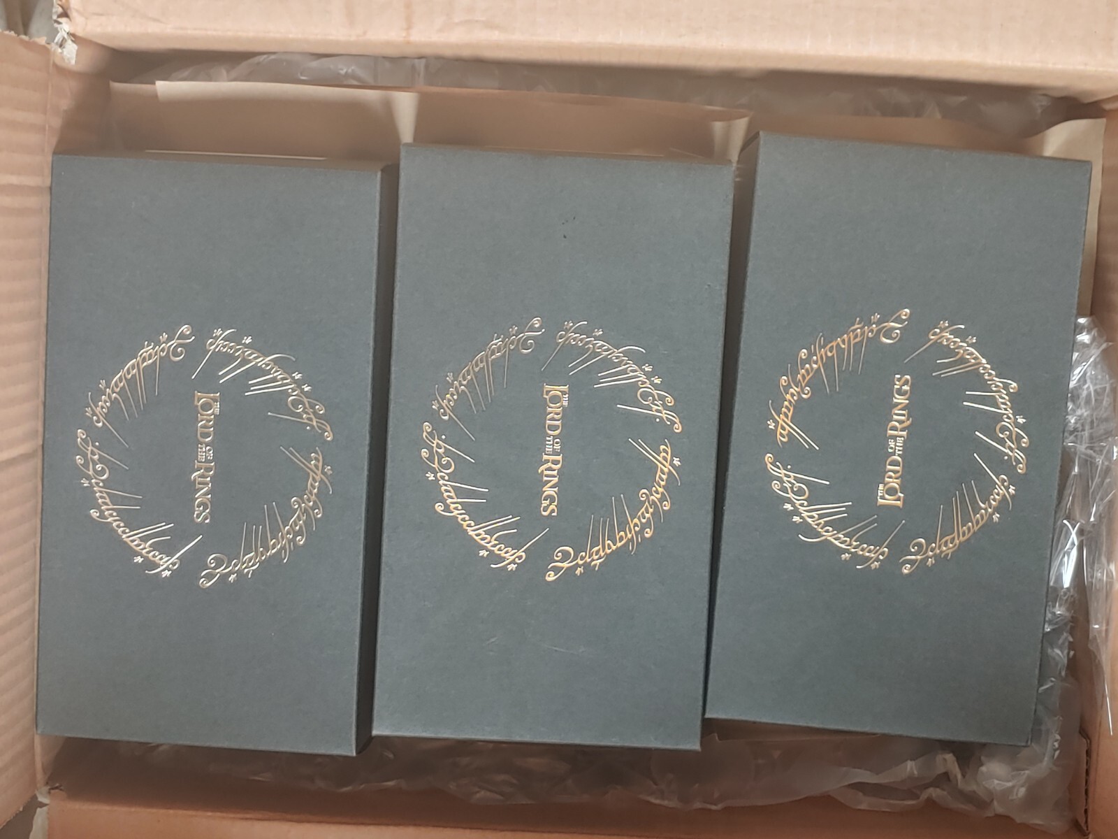 MONTEGRAPPA LORD OF THE RINGS - HOME ODE BAGGINS - MSRP 2,495 - SET OF 3 PENS NEW MONTEGRAPPA LORD OF THE RINGS - HOME ODE BAGGINS - MSRP 2,495 - SET OF 3 PENS NEW