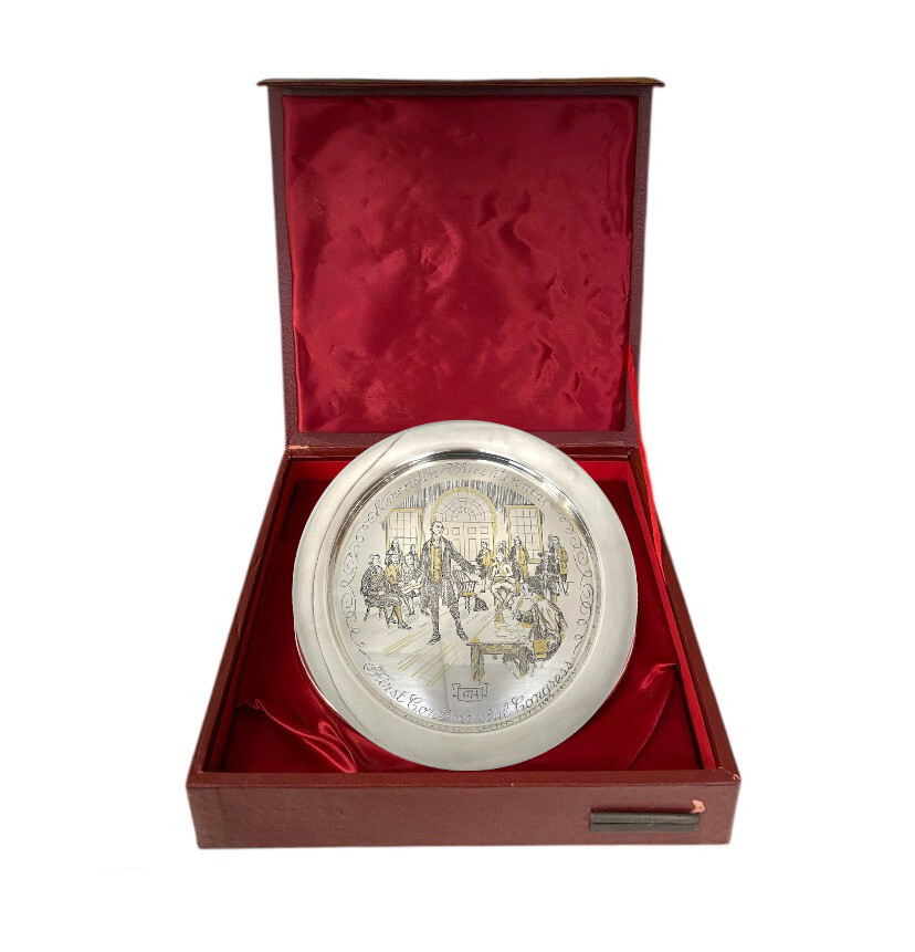 The Danbury Mint The Danbury Mint