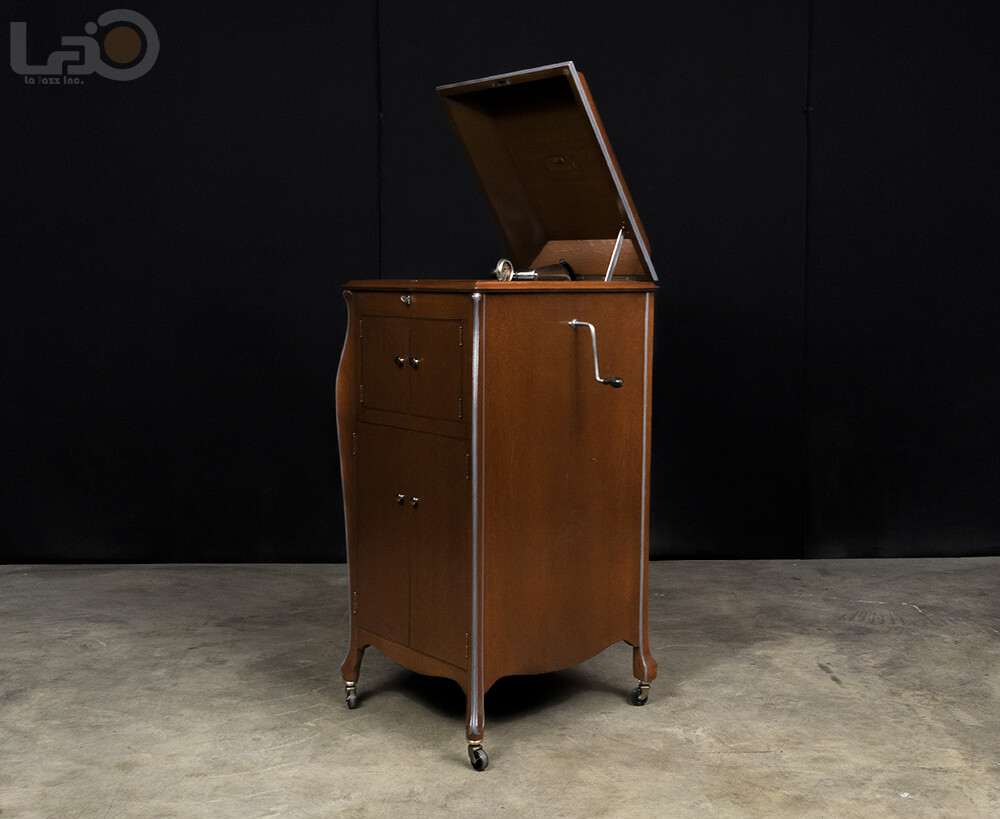 VICTOR VICTROLA PHONOGRAPH 1918 VV-XI (Worldwide Shipping) VICTOR VICTROLA PHONOGRAPH 1918 VV-XI (Worldwide Shipping)
