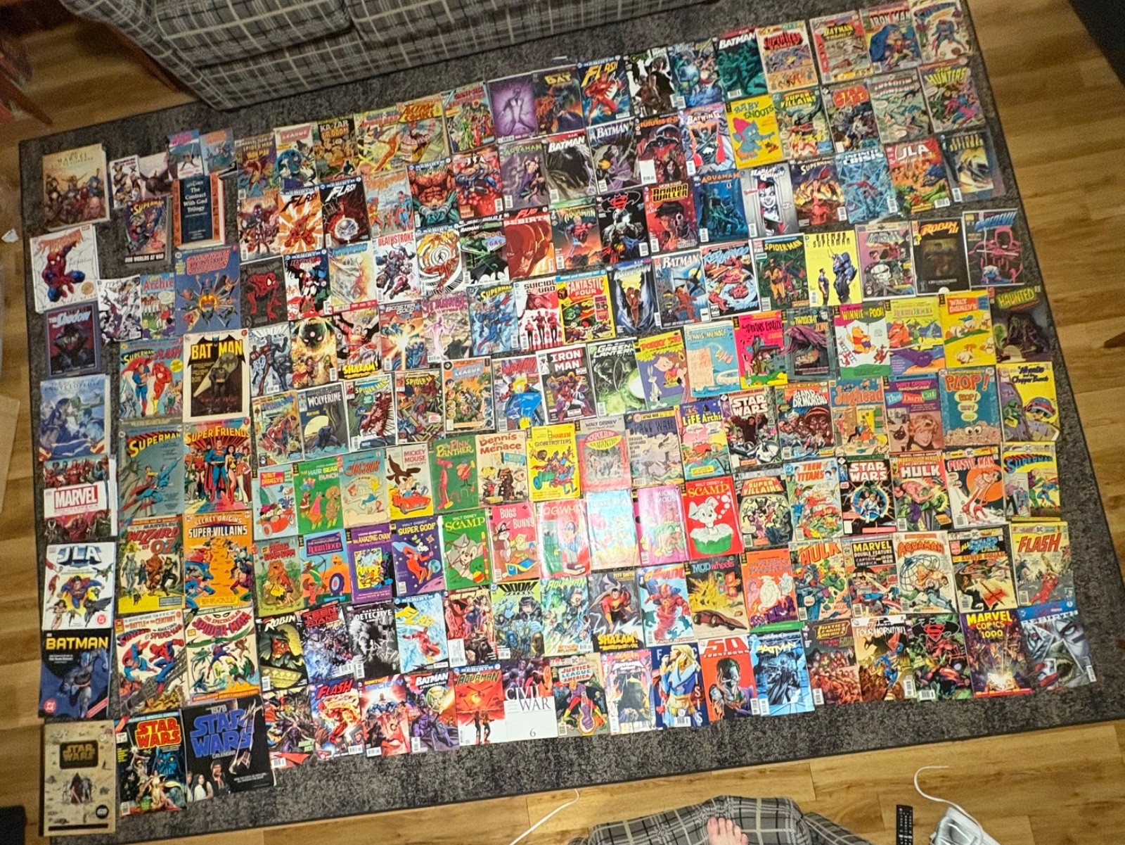 ComicCollection 9 Posters 198 Comics Charlston/Gold Key/Disney/DC/Marvel/Whitman ComicCollection 9 Posters 198 Comics Charlston/Gold Key/Disney/DC/Marvel/Whitman