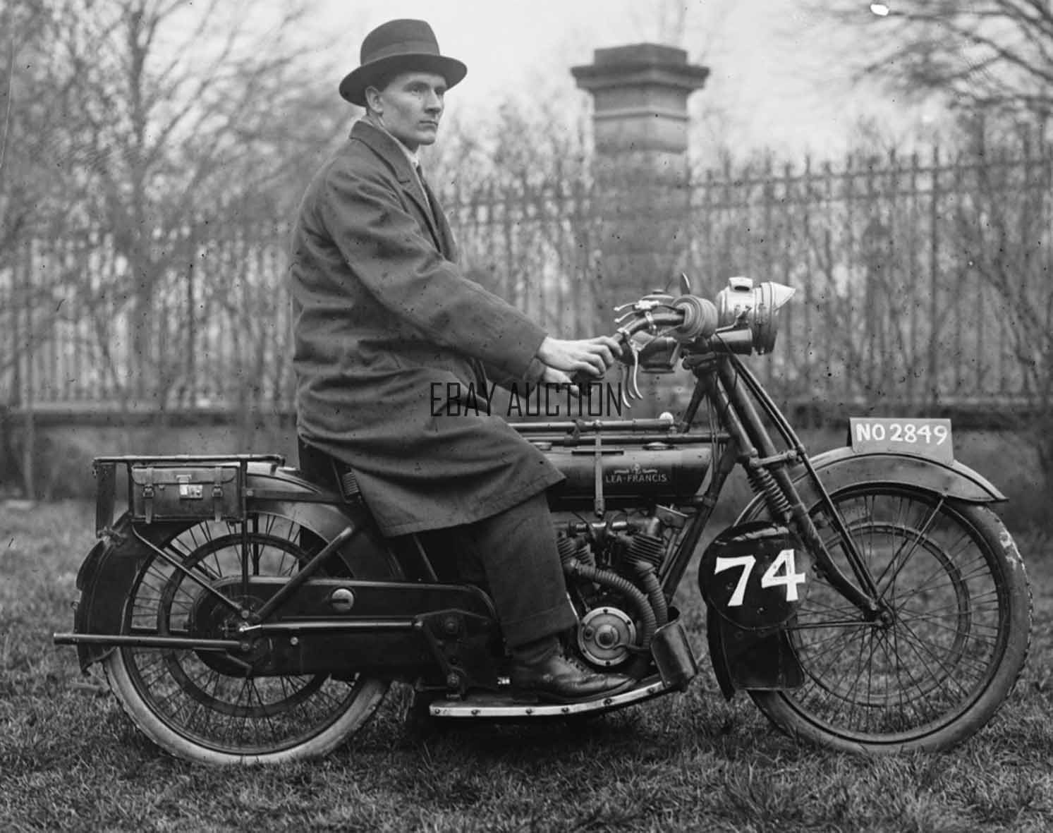 Lea-Francis 1920s early motorcycle photo press photograph