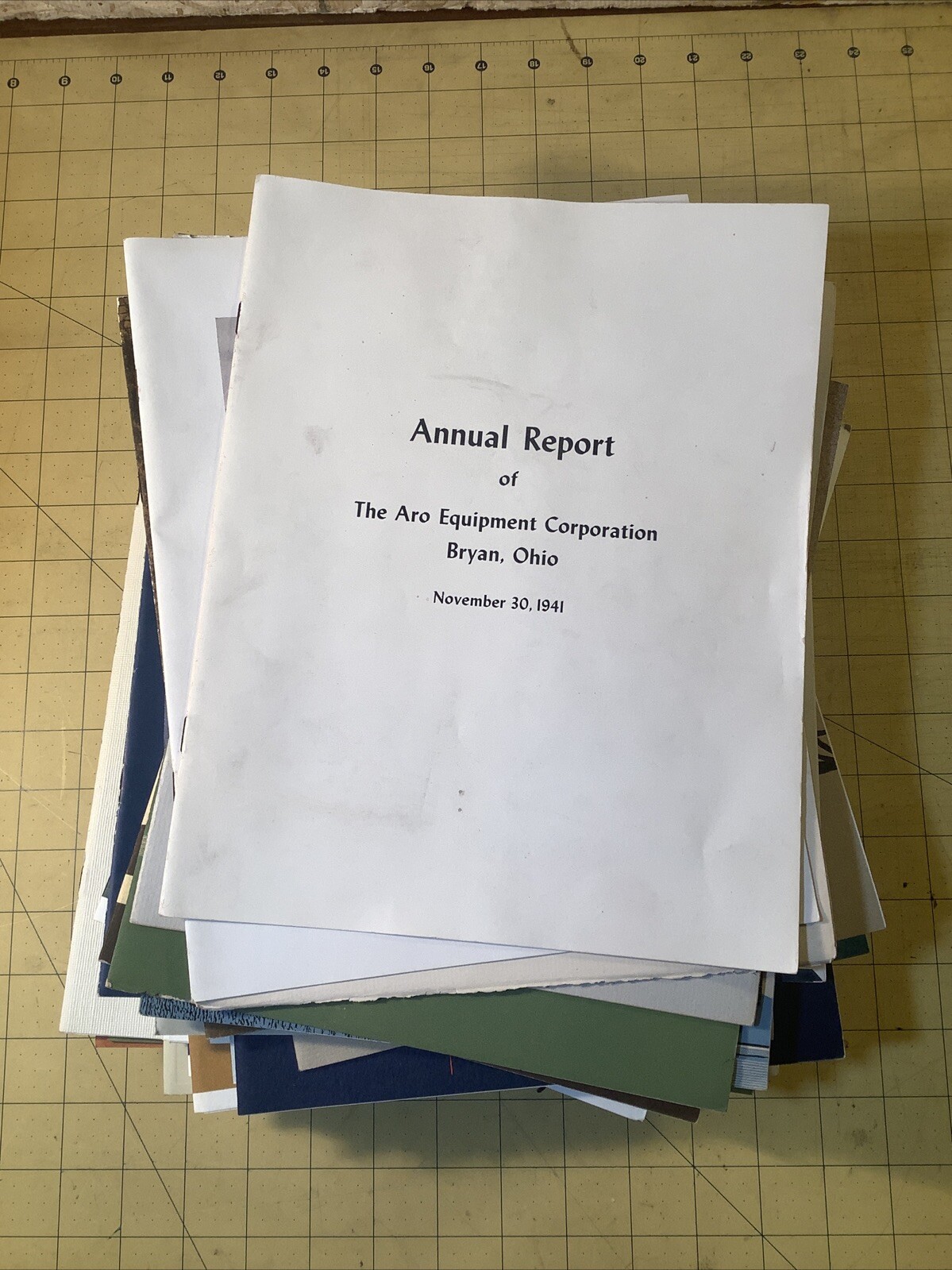 Group Of 40+ Annual Reports 1941-1983 Aro Equipment Corp. Bryan OH INV-AE15 Group Of 40+ Annual Reports 1941-1983 Aro Equipment Corp. Bryan OH INV-AE15