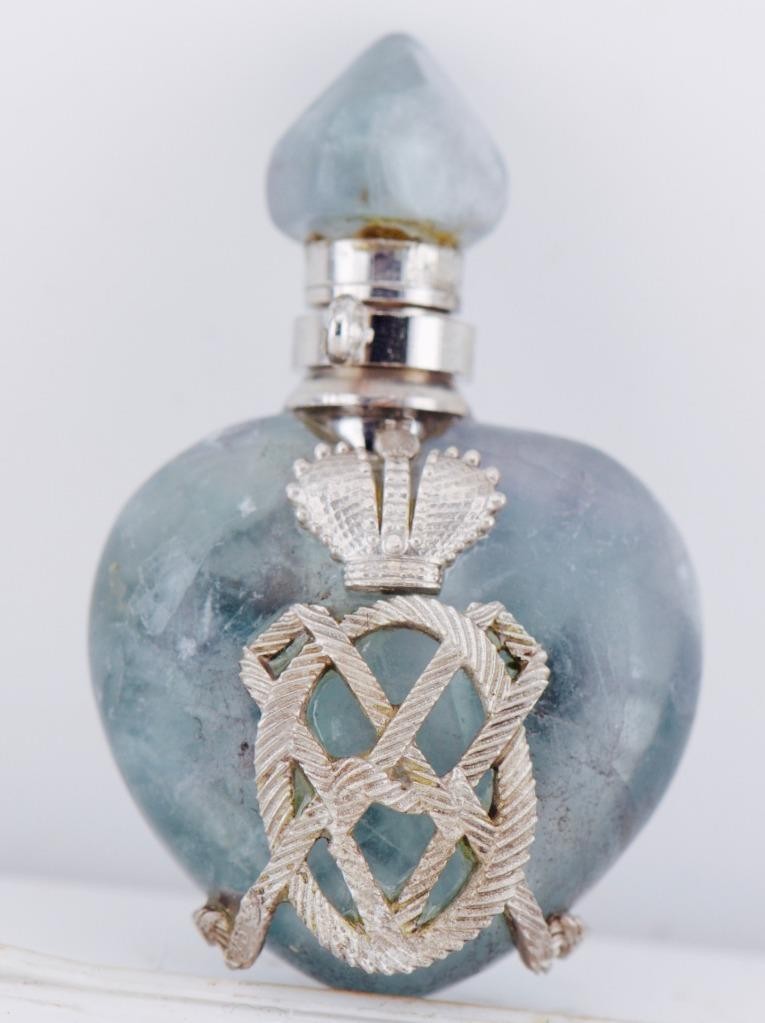 Rare Antique Imperial Agate Perfume Bottle | Silver Empress Maria Monogram Rare Antique Imperial Agate Perfume Bottle | Silver Empress Maria Monogram