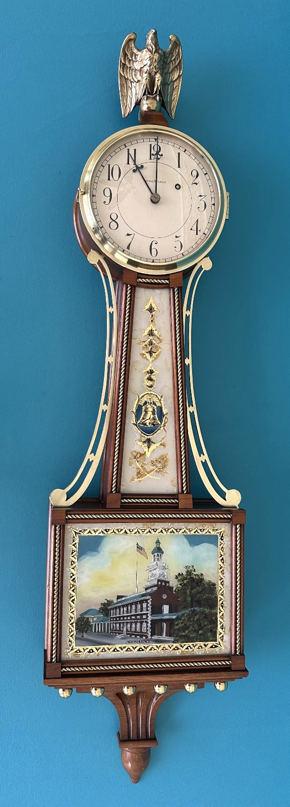 Waltham M1543 Banjo Clock Liberty Bell Tablets ca. 1930 Rare Cherry – Restored Waltham M1543 Banjo Clock Liberty Bell Tablets ca. 1930 Rare Cherry – Restored