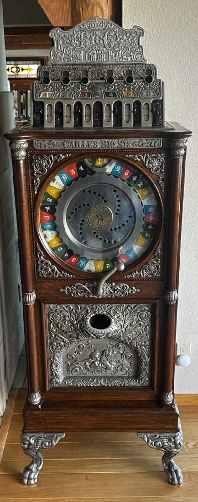 Caille Big Six Upright Slot Machine 1904 25 cent coin nice Original machine Caille Big Six Upright Slot Machine 1904 25 cent coin nice Original machine
