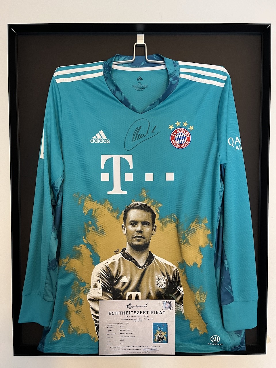 Bayern Munich Jersey Portrait Manuel Neuer Hand-Painted And Signed FCB XL Bayern Munich Jersey Portrait Manuel Neuer Hand-Painted And Signed FCB XL