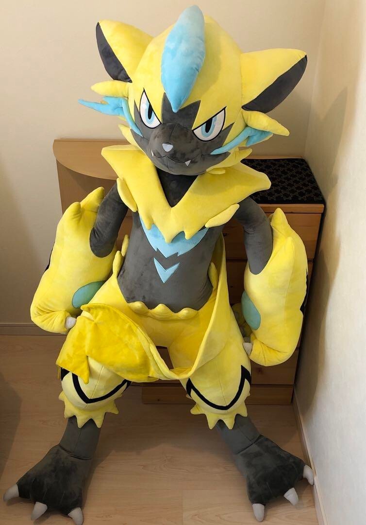 Life size Zeraora 150cm Jumbo BIG Plush Doll Pokemon Center TAKARA TOMY 2018 Life size Zeraora 150cm Jumbo BIG Plush Doll Pokemon Center TAKARA TOMY 2018