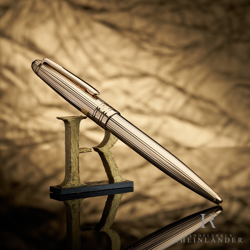Montblanc Solitaire Meisterstuck Classique 18ct 750 Solid Gold Ballpoint Pen Montblanc Solitaire Meisterstuck Classique 18ct 750 Solid Gold Ballpoint Pen