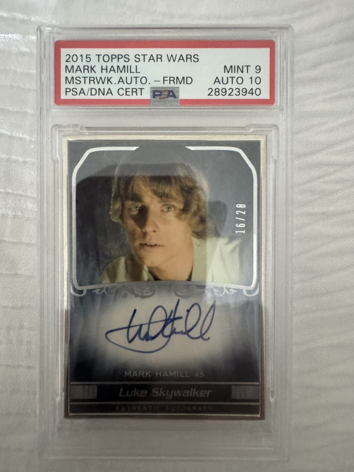 2015 Topps Star Wars Masterwork Silver Auto 28 Mark Hamill LUKE SKYWALKER PSA 9 2015 Topps Star Wars Masterwork Silver Auto 28 Mark Hamill LUKE SKYWALKER PSA 9